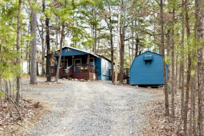 Broken Bow Cabin with Hot Tub and Game Room!